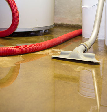alt="water cleanup orlando florida"